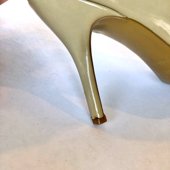 Nine West Patent Leather Heel Shoe Tan Cream Beige Size 7.5 M - Picture 14 of 14